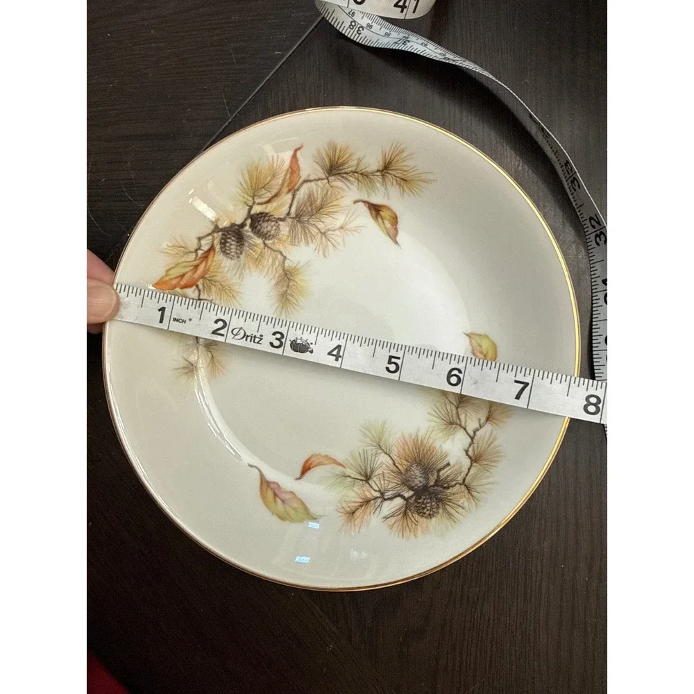 Kyoto China Pines Round Serving Bowl‎ Pinecones Gold Rim Japan 7.5 Inch Vintage